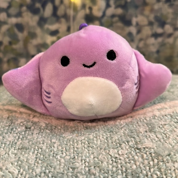 Squishmallows Aziza The Stingray 3.5 Inch Clip Keyring KellyToy...